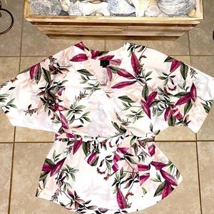 Worthington Women’s SleevelessSheerLightTop/Shirt Petite PM white/burgundy/green